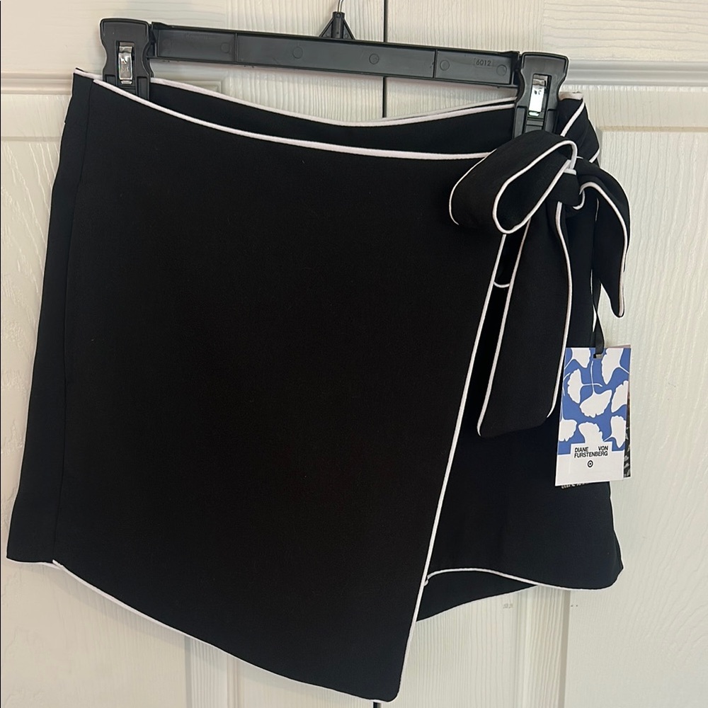 Diane Von Furstenberg for Target Black Mini Skort NWT